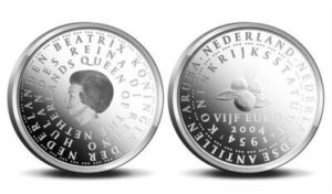 5 euro Koninkrijksmunt ter ere van het statuur van het Koninkrijk der Nederlanden 2004